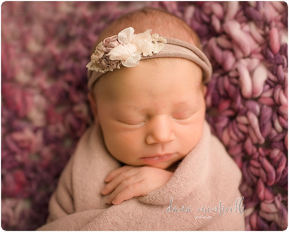 newborn-photographer-in-pittsburgh053_