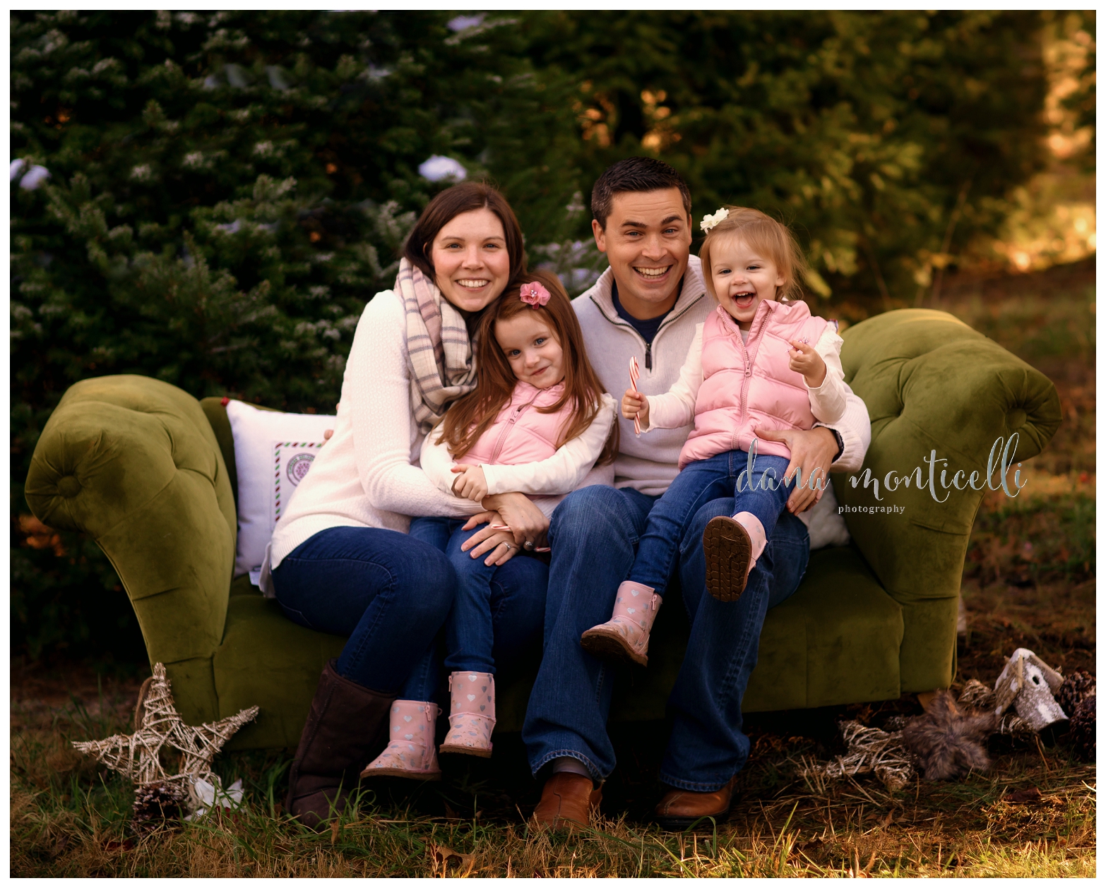 PITTSBURGH PHOTOGRAPHER ON LOCATION HOLIDAY TREE FARM FAMILY PHOTOGRAPHY02