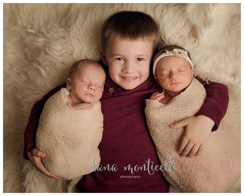 pittsburghnewborntwinsphotographyposedstylednewbornwrapbabygirlbabyboy18